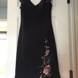 black sleeveless dress
